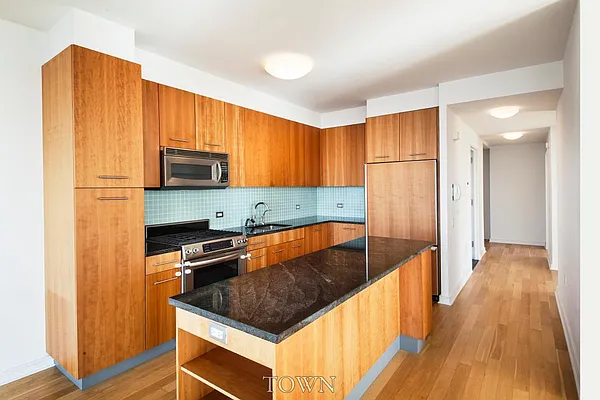 Rented by Town Residential | media 19