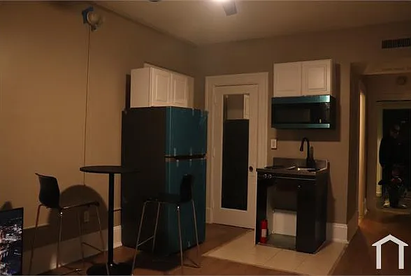 1324 Locust St #5XX — Photo 6