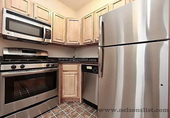 3rd image of 99 Prospect Park W APT 5A