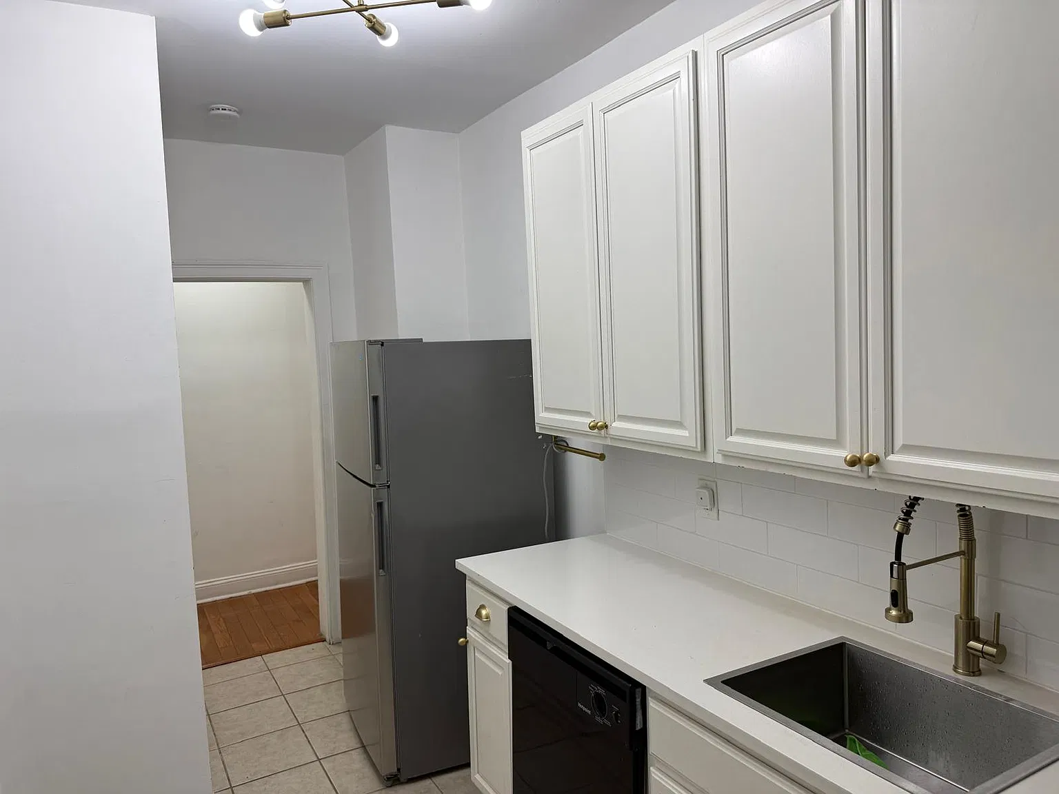 38-40 Kelly Parkway — Photo 4
