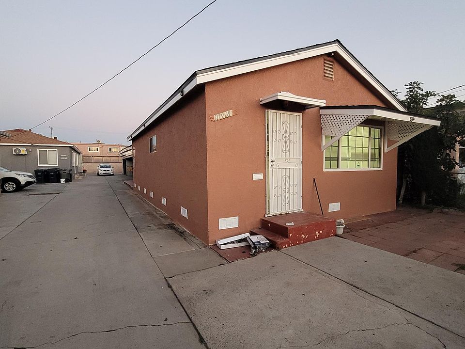 1st image of 10918 S Acacia Ave