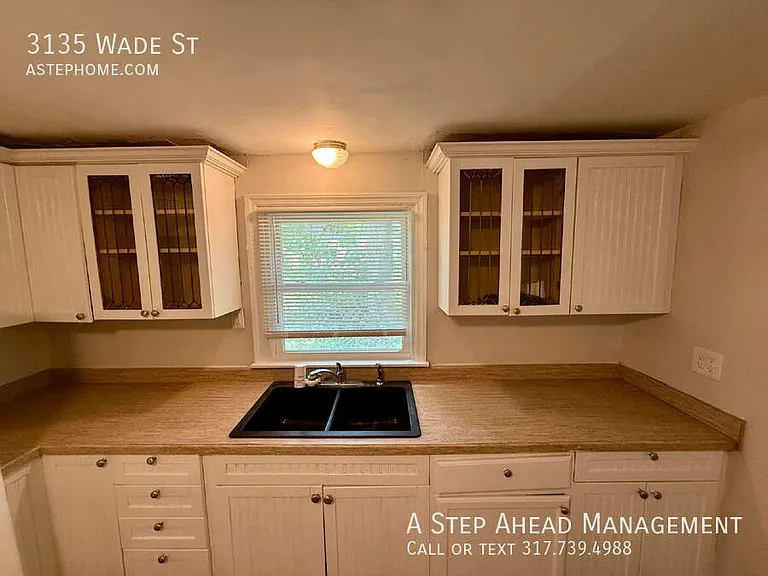 3135 Wade St — Photo 8