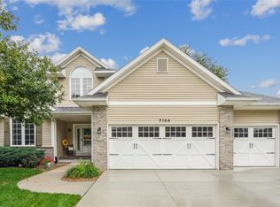 7104 Doubletree Rd NE, Cedar Rapids, IA 52402