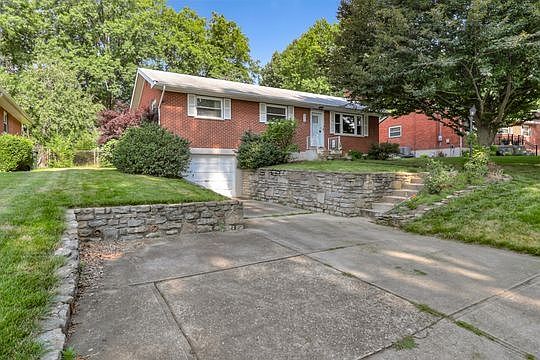 3rd image of 820 Sunglow Dr