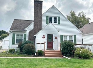 1205 N 4th St, Clinton, IA 52732