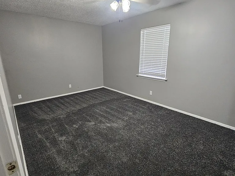 5511 Gulf St — Photo 11