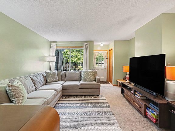 3rd image of 1845 Donegal Dr APT 5