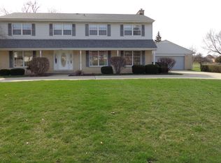180 Cardinal Dr, Bloomingdale, IL 60108
