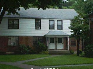 68 Mencel Cir #E, Bridgeport, CT 06610