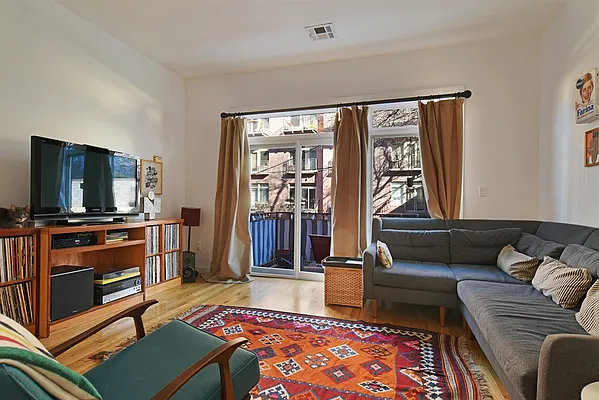 Sold by Corcoran | media 24