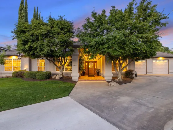 2833 E Laura Court, Visalia, CA 93292