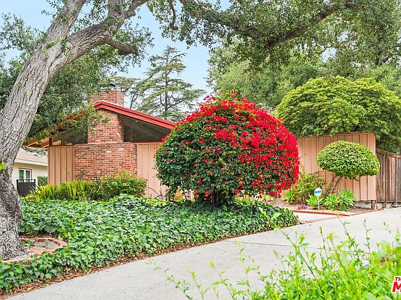 2nd image of 1641 Morada Pl