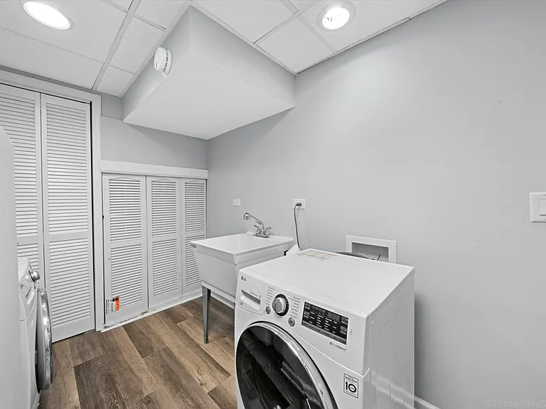 2644 N Wayne Ave #E — Photo 12
