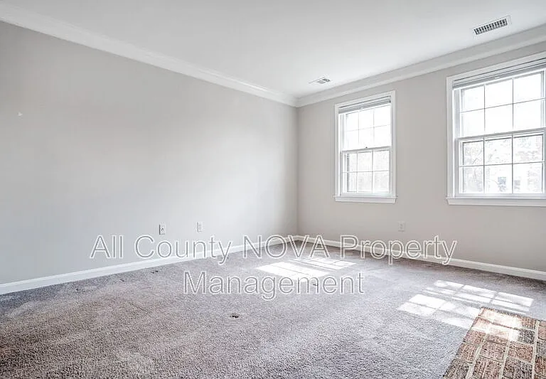 1203 Michigan Ct — Photo 25