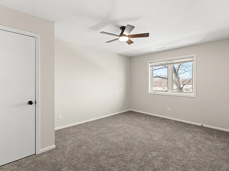 428 Stonehaven Dr #20 — Photo 10