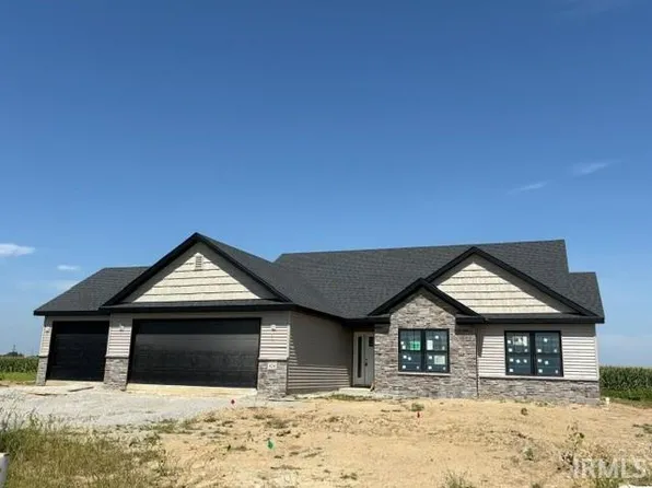 424 N McNeal Cir, Ossian, IN 46777
