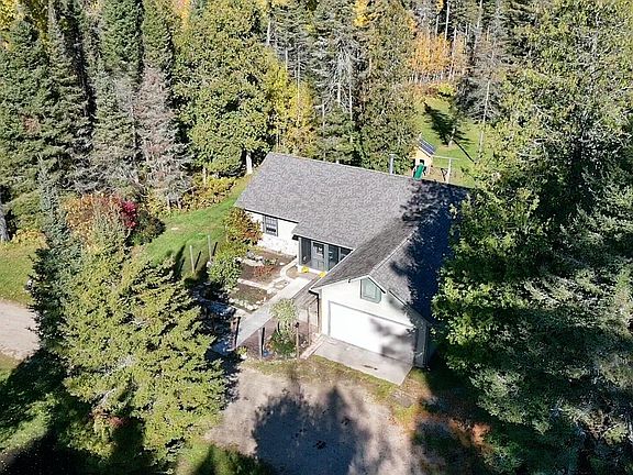 2nd image of 690/ W Edgewood Dr