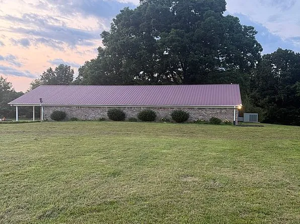 1057 Houston Smith Rd, Iron City, TN 38463