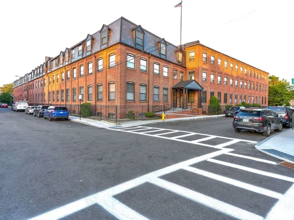 10 Weston Ave APT 324, Quincy, MA 02170