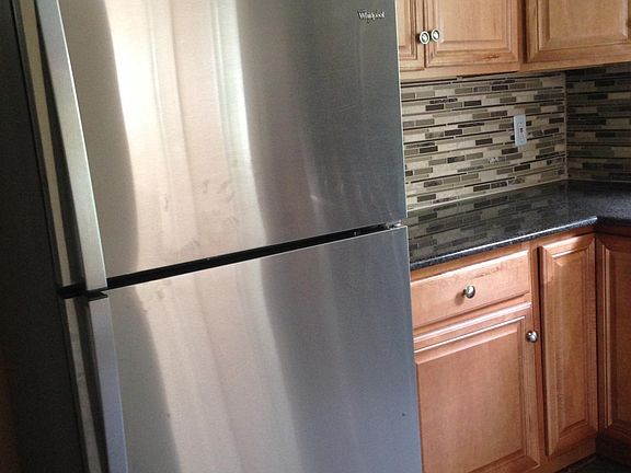 3rd image of 1719 N Fairfield Ave #2
