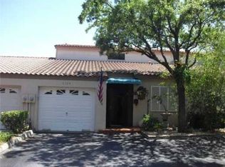 8324 Rednock Ln, Miami Lakes, FL 33016