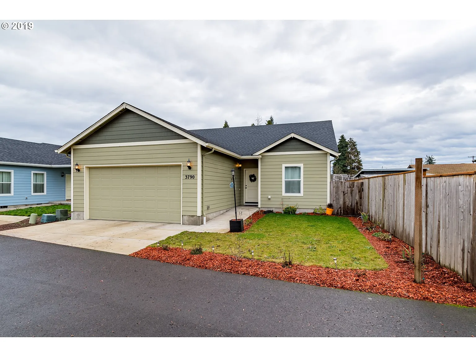 3790 E St photo 1