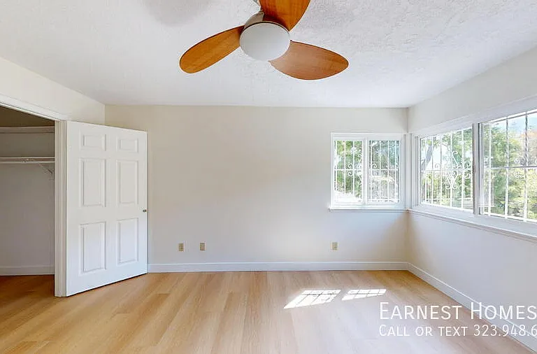 7814 Woodhall Ave — Photo 33