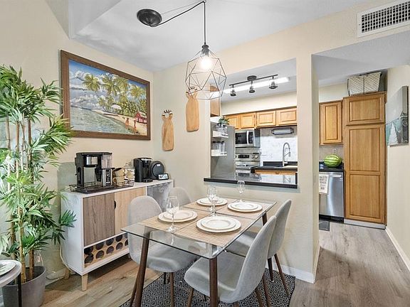 5th image of 1860 White Oak Dr APT 344