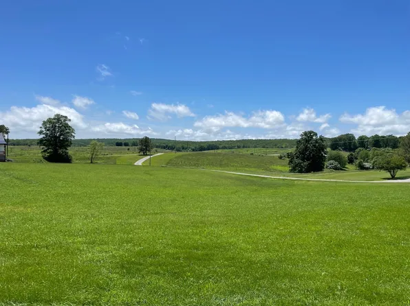 6595 Eastland Rd, Sparta, TN 38583