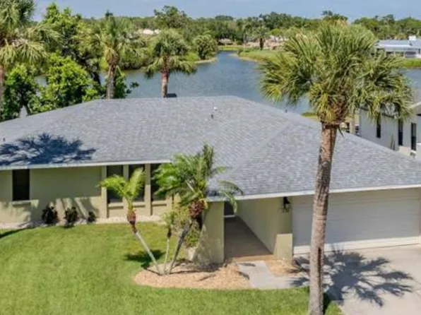 1240 Lucaya Ave, Venice, FL 34285