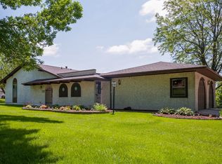 3501 Guadalajara Rd SW, Cedar Rapids, IA 52404
