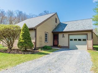 236 Coombs Rd #26, Manchester Center, VT 05255