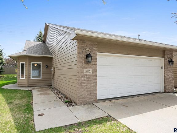 2nd image of 7008 S Hoffman Pl