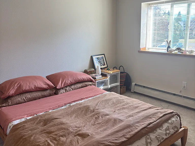 704 Gladstone St — Photo 19