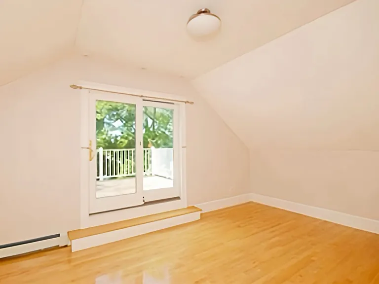 111 Fayerweather St — Photo 8