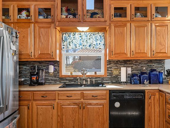 5th image of 69 Aqua Vista Dr