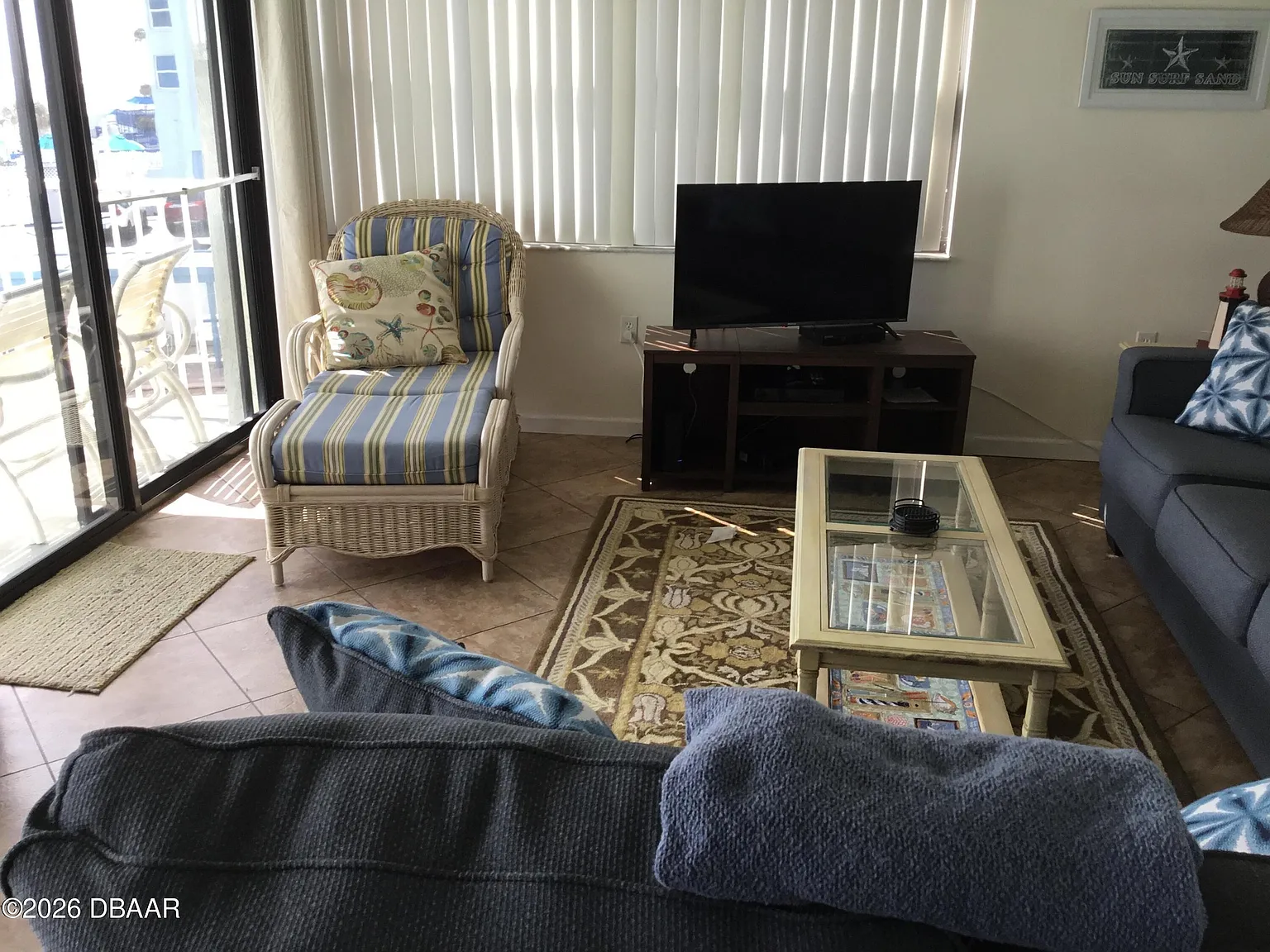 2 bed, 2.0 bath, 1080 sqft, $4,500 — Photo 4
