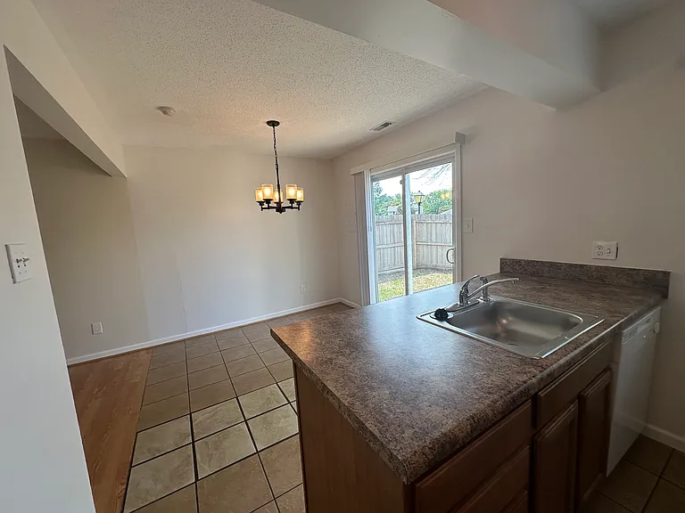 3590 Windmill Dr — Photo 6