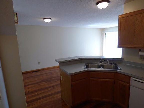 5th image of 13194 Meadowood Curv NW APT 39