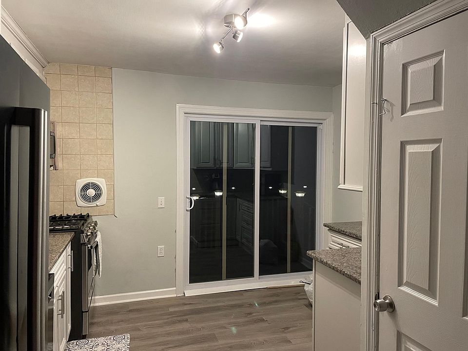 2nd image of 86 Manhattan Ave #1