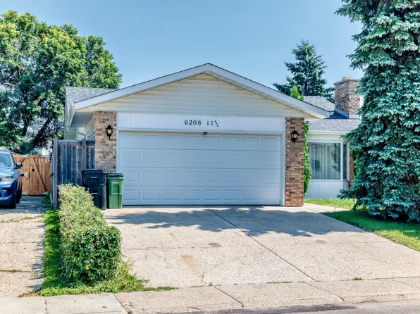 6208 11th Ave NW, Edmonton, AB T6L 2G4