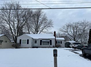 927 Fairfield Ave NW, Grand Rapids, MI