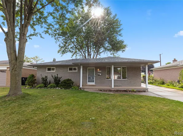 27737 Groveland St, Roseville, MI 48066