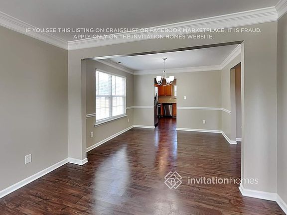 5th image of 10441 Pickerel Ln