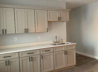 340 Robinson St #2F, Woonsocket, RI 02895