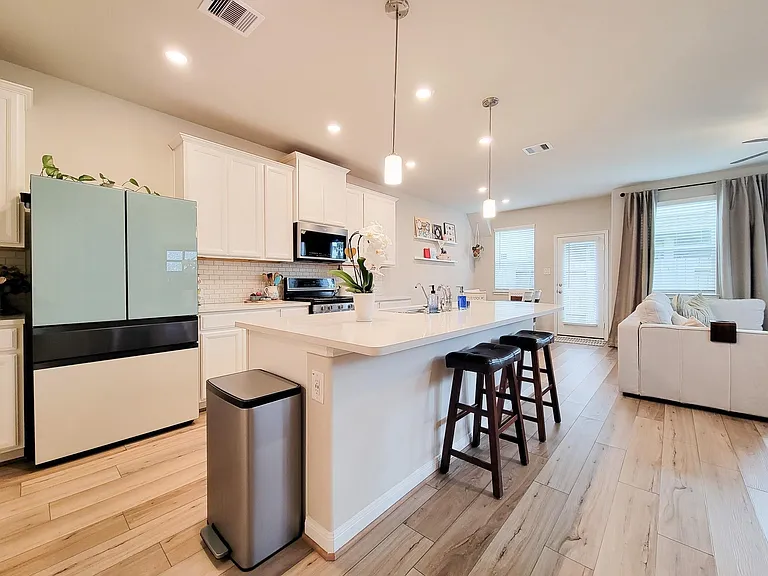 1510 Lakeline Oak Dr — Photo 6
