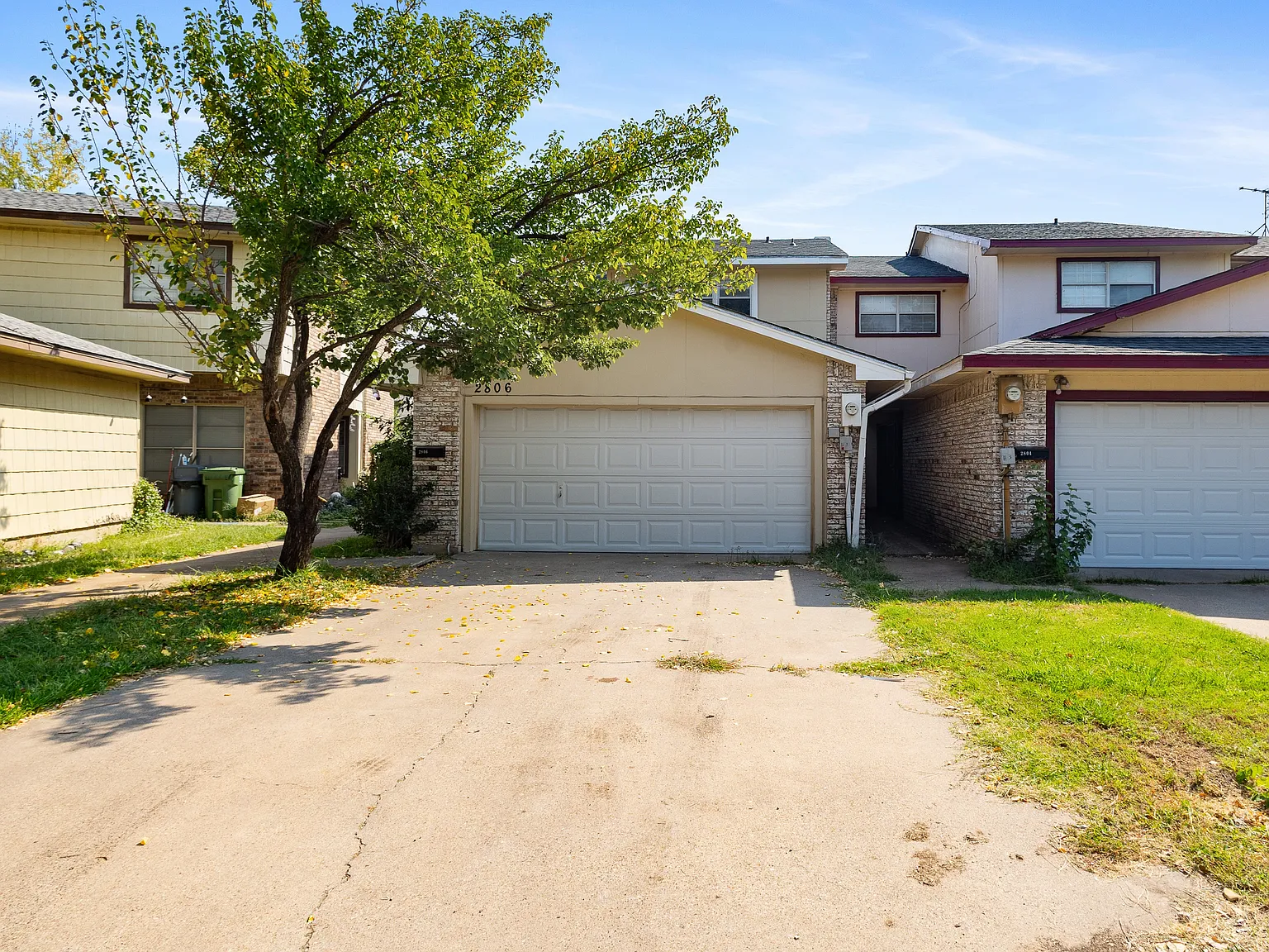 2806 Spring Valley Dr — Photo 2
