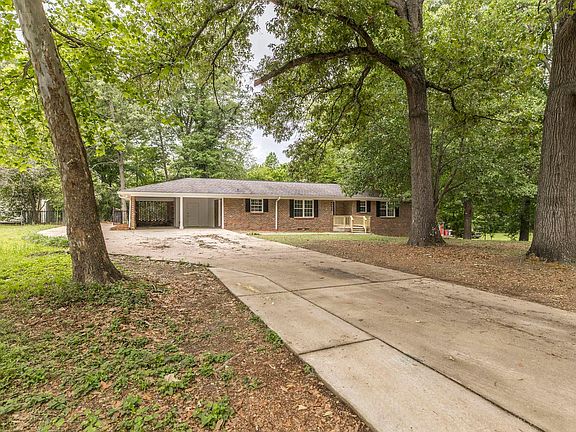 2nd image of 6437 Carey Dr