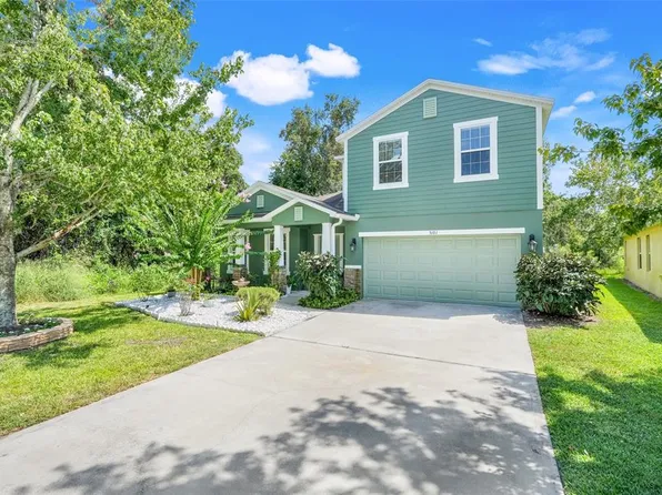 5101 Grassy Knoll Dr, Tavares, FL 32778