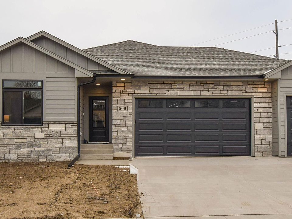 1st image of 509 N Woodland Ct